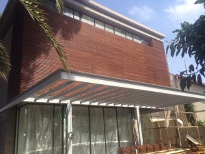 פרגולה+חיפוי קיר